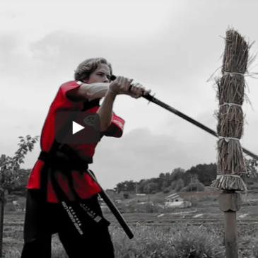 Instructor Michael from Australia has cutting training at the Kummooyeh cutting field in Korea